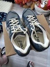 Asics Gel-Kayano 14 Dark /Seal 1201A161-029 M8 W9.5 3