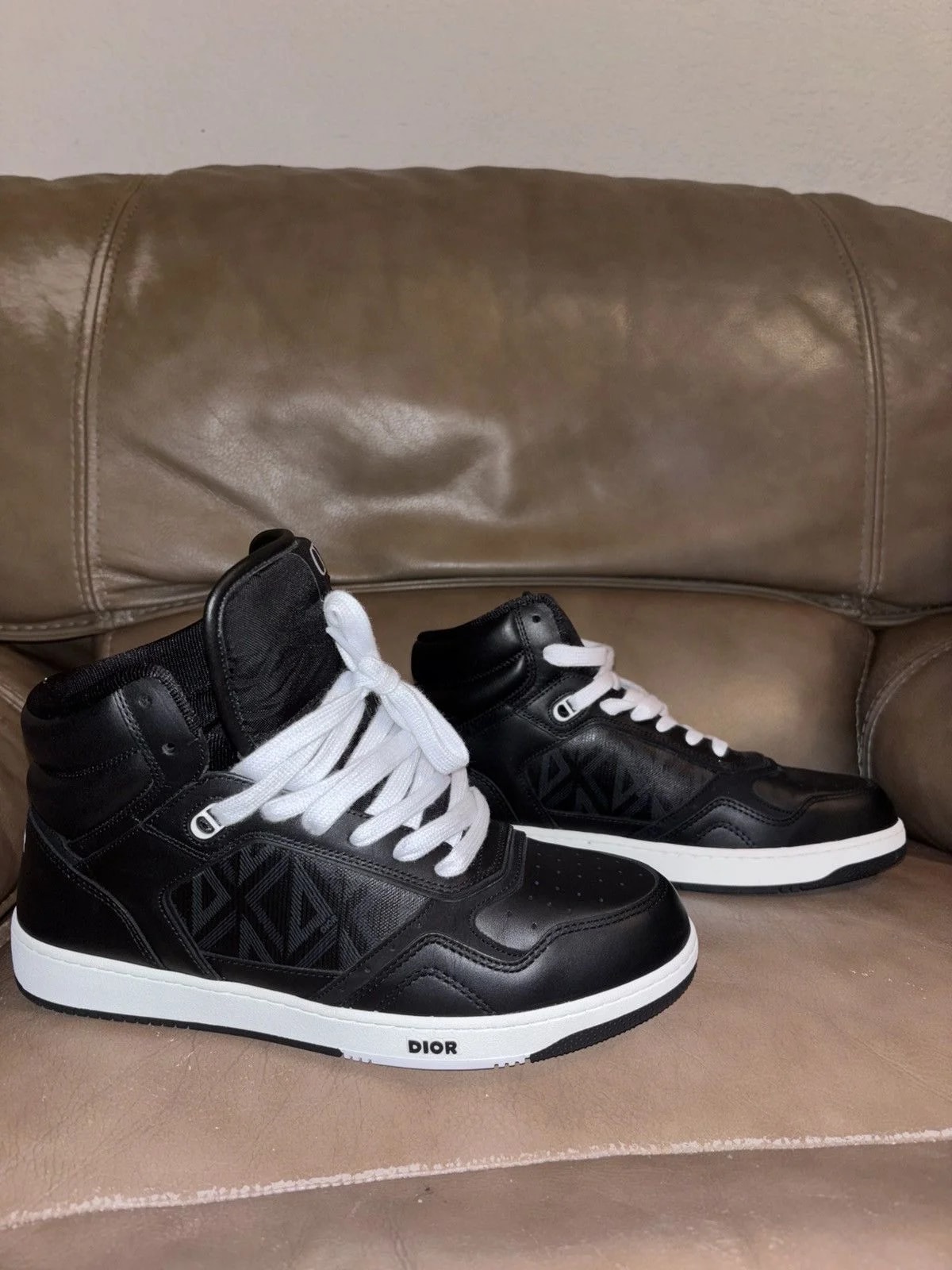 Dior — B27 High CD — Sneaker — resale