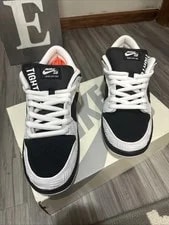 Nike SB Dunk Low X TightBooth . 2