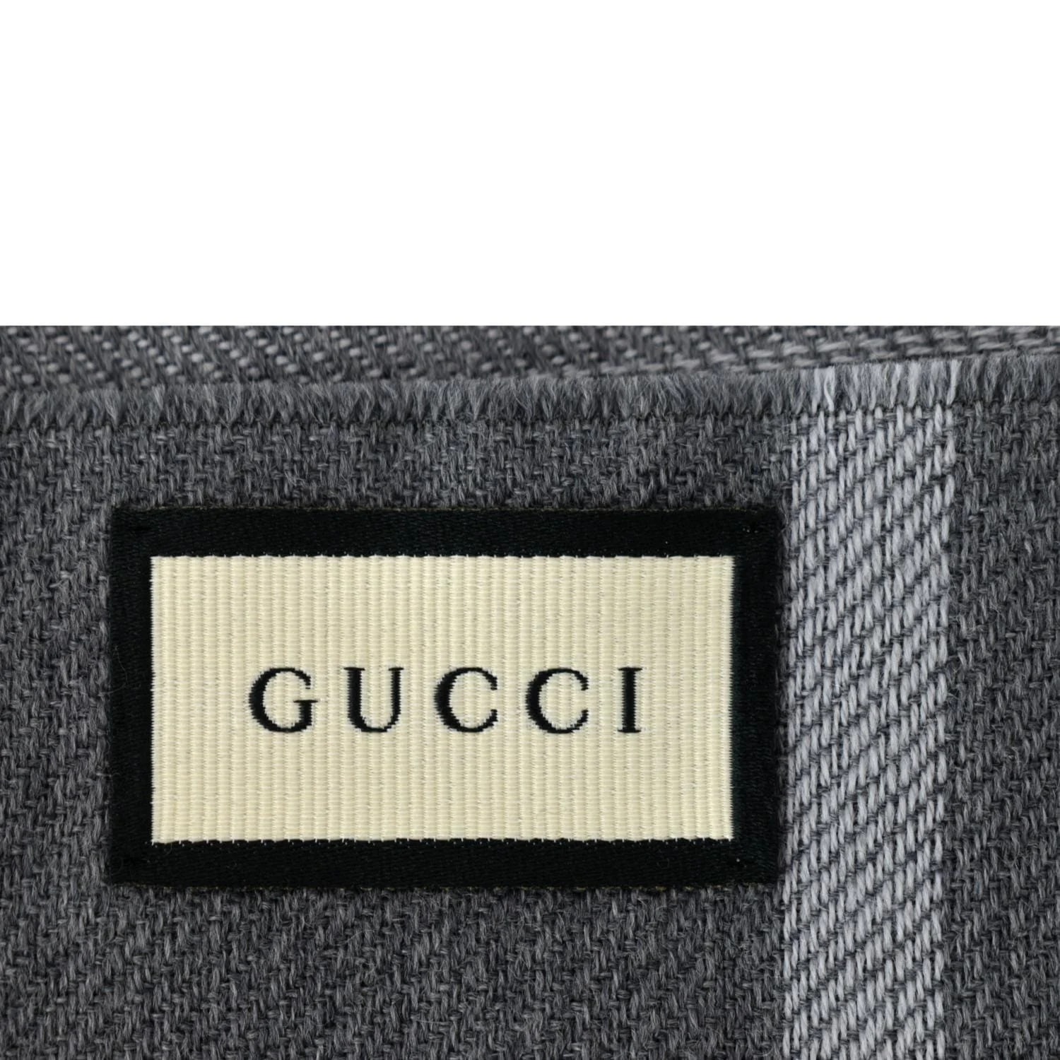 Gucci Scarf Light 4