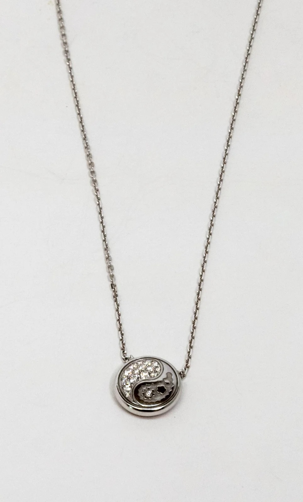 Worldofluxuryus — Carrera Y Carrera Aqua Reversible XS 18K White Gold & Diamonds Pendant — Watch — resale