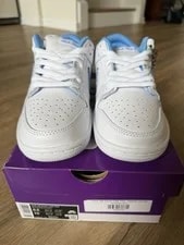 Nike SB — US Size 8.5 - Nike SB Dunk Low Nicole Hause — Sneaker — resale