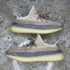 Size 12 - Yeezy Boost 350 V2 (GY7658) Light Use No Box 2