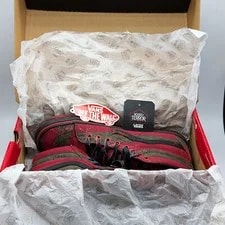 Vans House of Terror X Sk8 Hi Nightmare on Elm Street Shoe 3
