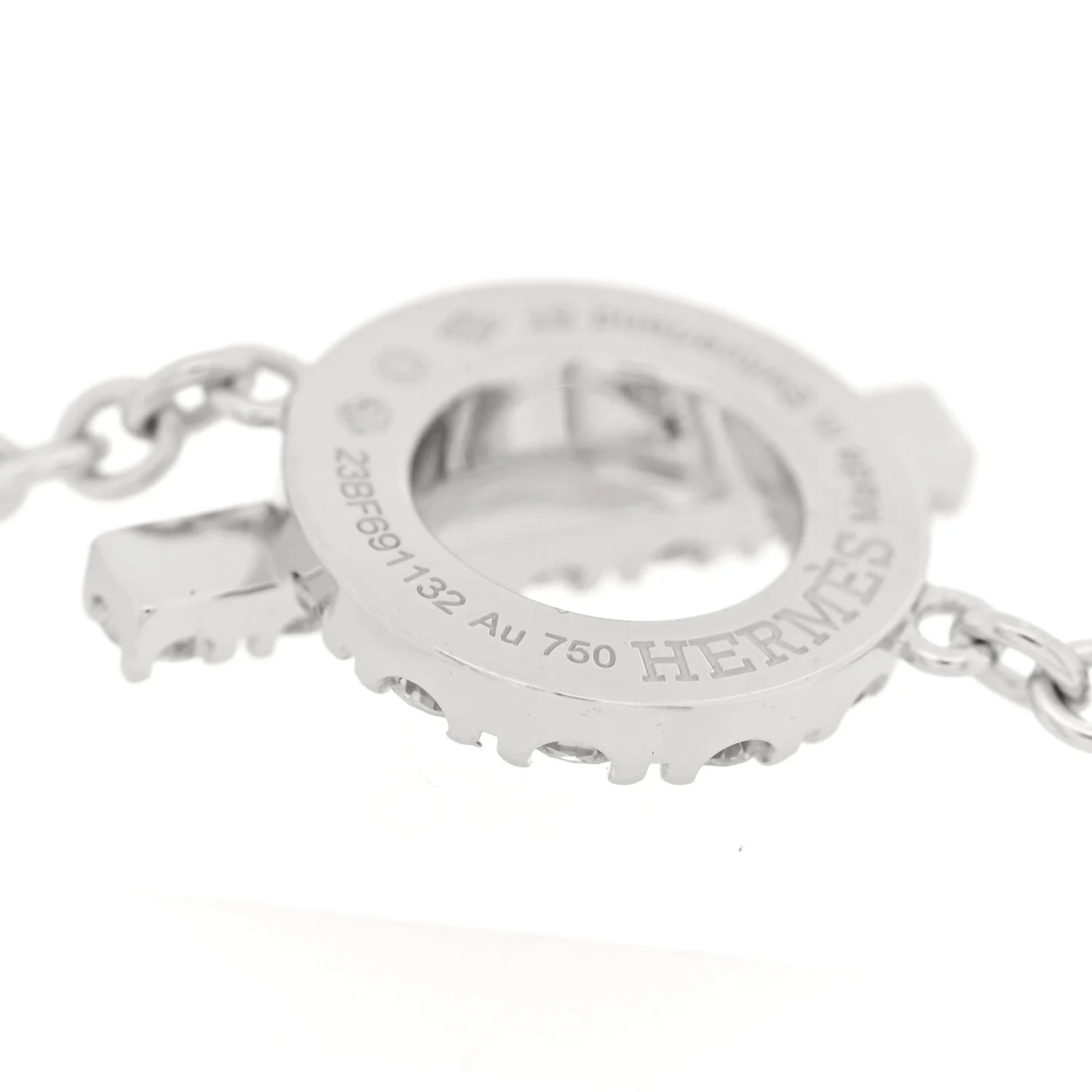 18K White Gold Finesse ST 4