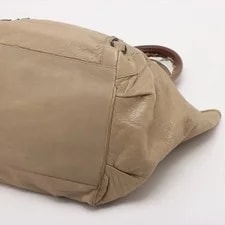 Balenciaga the Sunday Hand/ Color 228750 Mirror Included 3