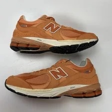 Size 9 - New Balance 2002R Infield 2