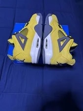 Size 10 - Jordan 4 Retro Lightning 2021 CT8527-700 3