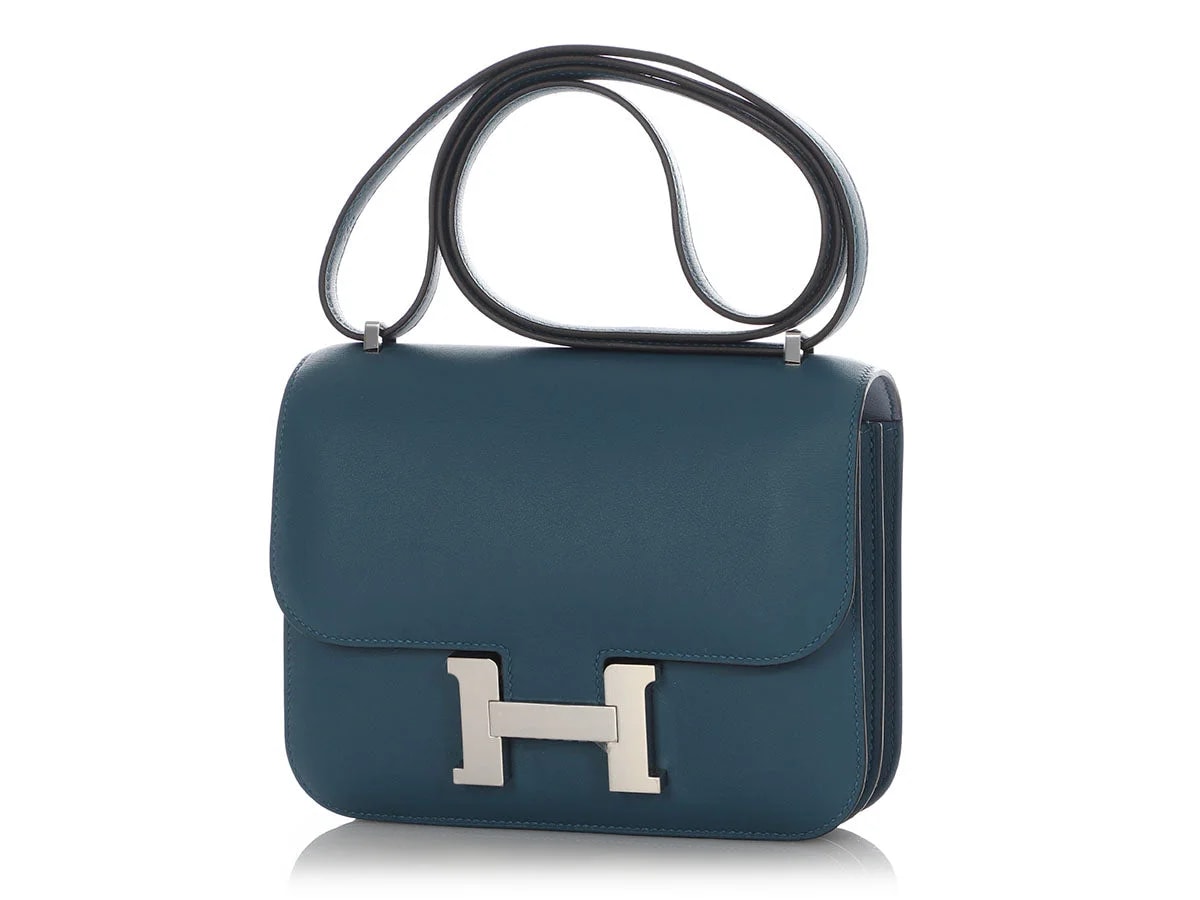 Hermès Colvert and Lin Constance Verso 18 2