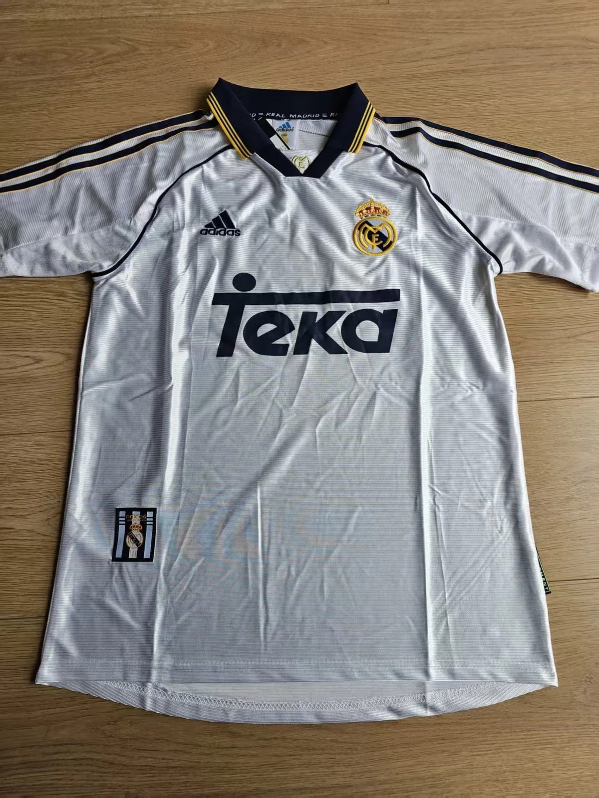 1998 2000 Real Madrid Home — streetwear — resale
