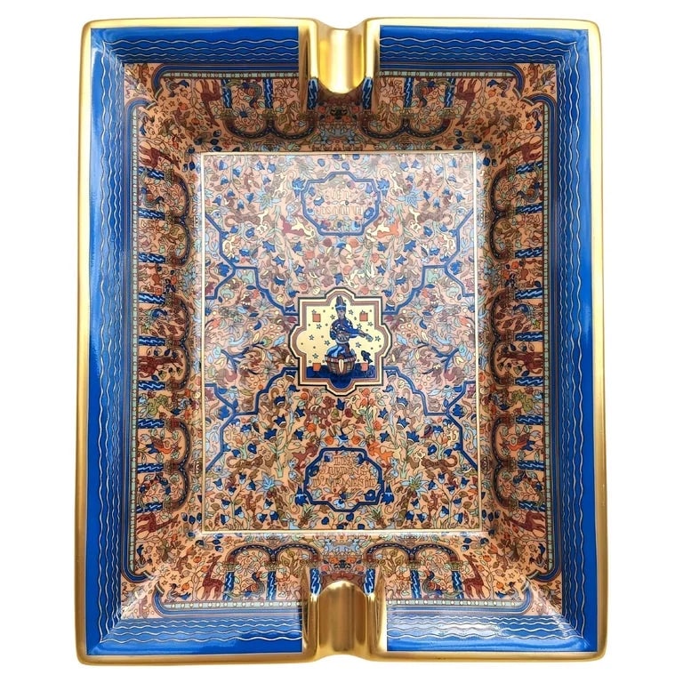 Hermès — Hermès les Jardins d'Arménie Cigar Ashtray Cgange Tray Porcelain Gold Armenia — decorative_object — resale