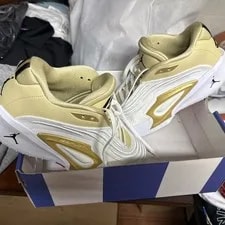 Air Jordan Luka 3 Se Pf Team FZ2467-100 EL Matador 2
