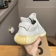 Yeezy 350 OG - 8.5 US 3