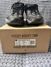 Yeezy 700 Vanta V2 2