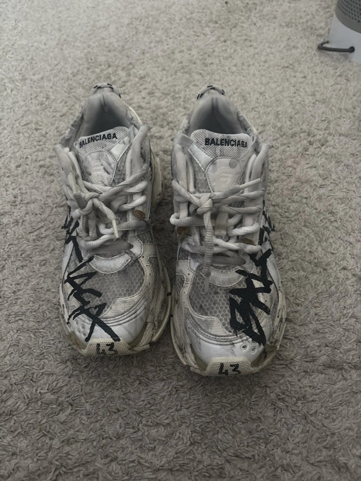 Balenciaga — Balenciaga Graffiti Runners — Sneaker — resale