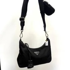 Prada Re-Edition 2005 W 2