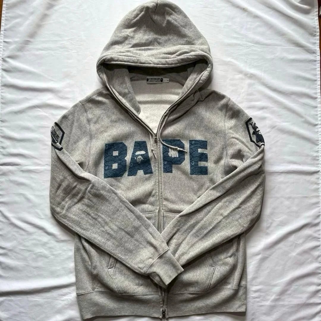 A Bathing Ape — 2012 A/W A Bathing Ape X Undefeated Zip Up Hoodie — streetwear — resale