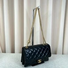 Authentic Chanel Medium Classic Flap 3