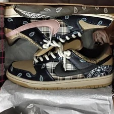 Travis Scott — Dunk Low SB Low Top Paisley Lace Up — Sneaker — resale