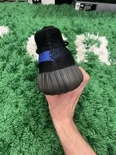 Yeezy 350 V2 Dazzling Size 10.5M | Ships Fast 4