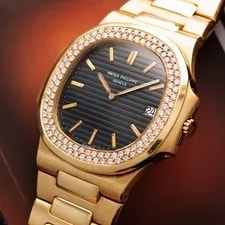 Patek Philippe Yellow Gold Nautilus Ref. 3700 With Diamond Bezel 2