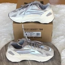 Yeezy Boost 700 V2 Made BY Adidas 4