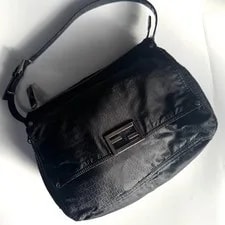 Fendi — Fendi Mamma Bucket Casual Small Travel Pocket — Handbag — resale