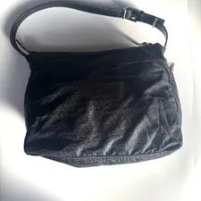 Fendi Mamma Bucket Casual Small Travel Pocket 2