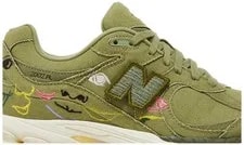 New Balance Bryant Giles X 2002R What Now? M2002RAG Size 2