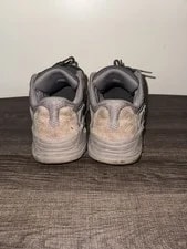 Yeezy Boost 700 V2 / Low Top Lace Up 3