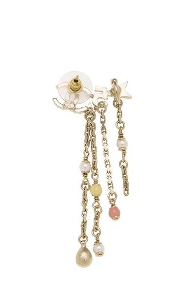 Metal Star Dangle Cuffs 2