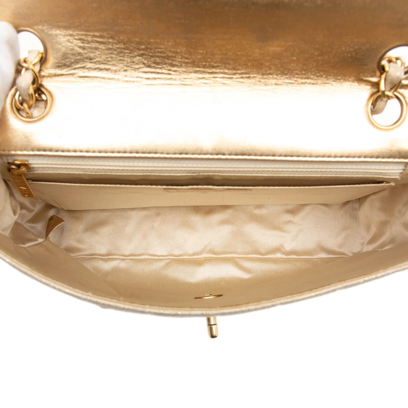 New Travel Line Medium Metallic Single Flap 4
