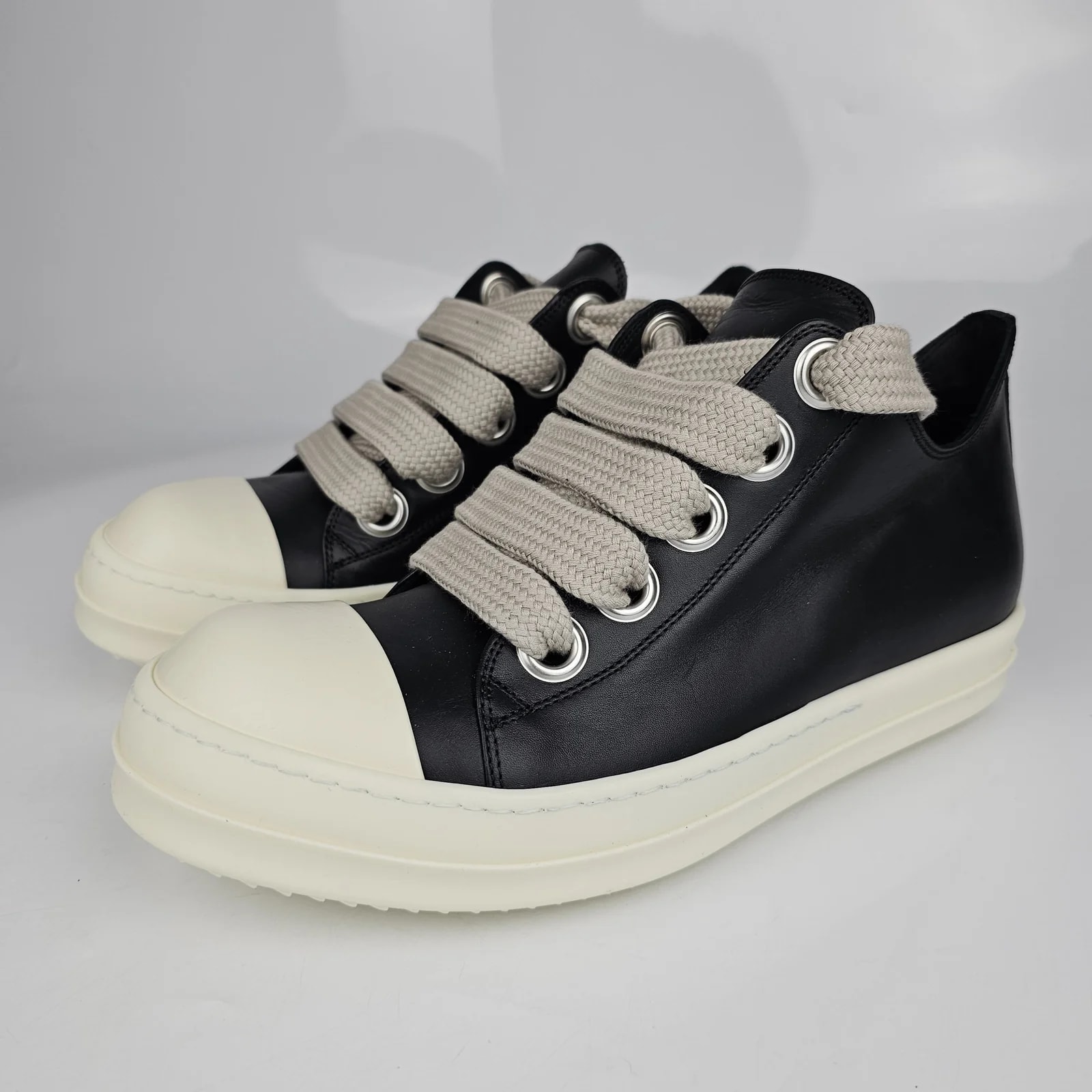 Rick Owens — Rick Owens Ramones Jumbo Laces New — Sneaker — resale