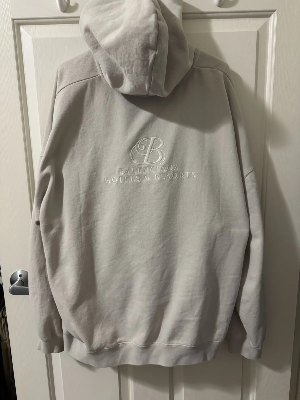 Balenciaga — Balenciaga Resort ZIP Hoodie SZ XXS Fits M-xl Overszd — streetwear — resale