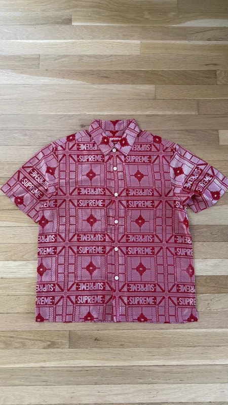 Supreme — Supreme Tray Shirt Small 2024 — streetwear — resale