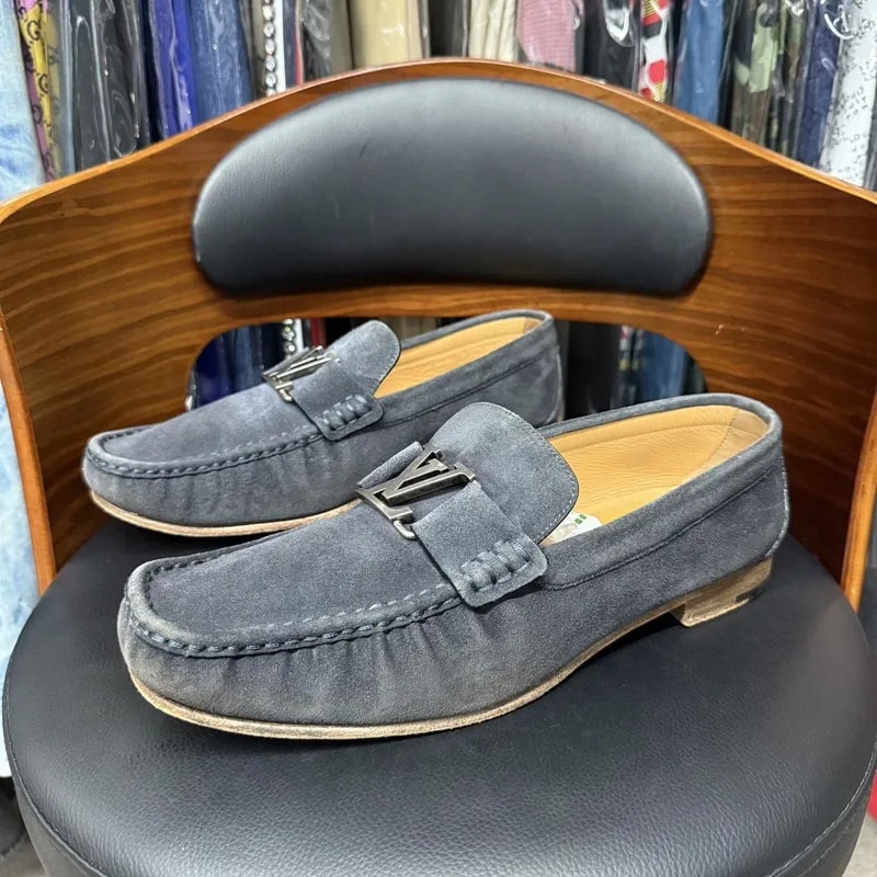 Louis Vuitton — Louis Vuitton Shoes Low Top — Sneaker — resale