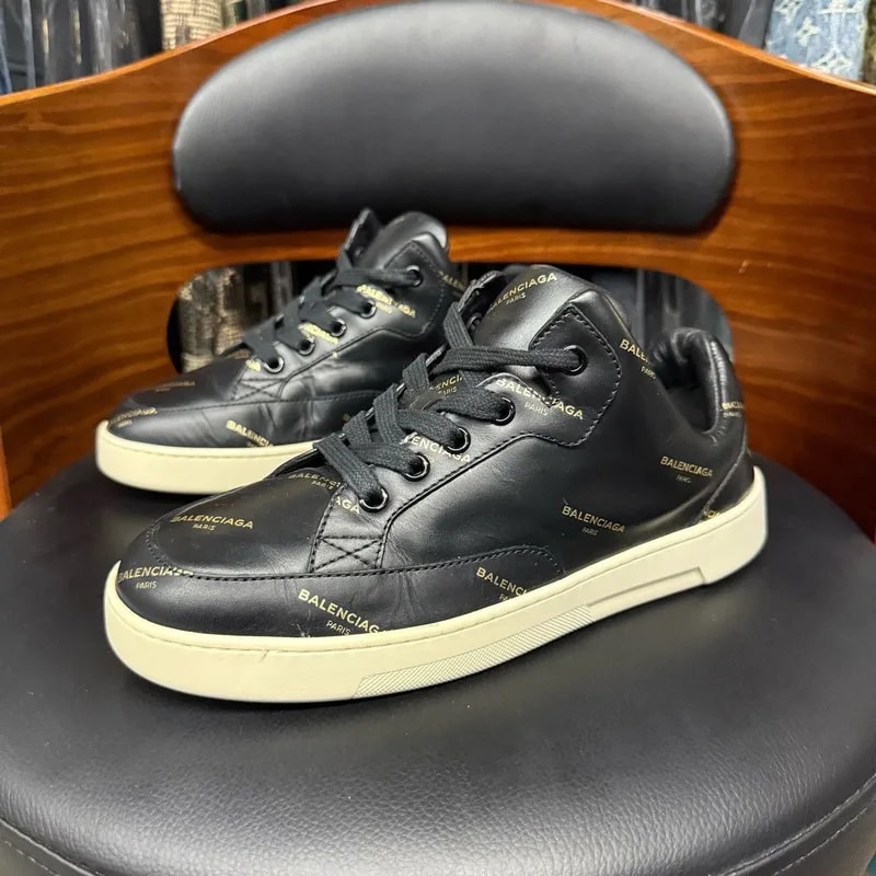 Balenciaga — Balenciaga Lowtop 36 — Sneaker — resale
