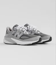 New Balance — 10.5US New Balance 990 V6 — Sneaker — resale