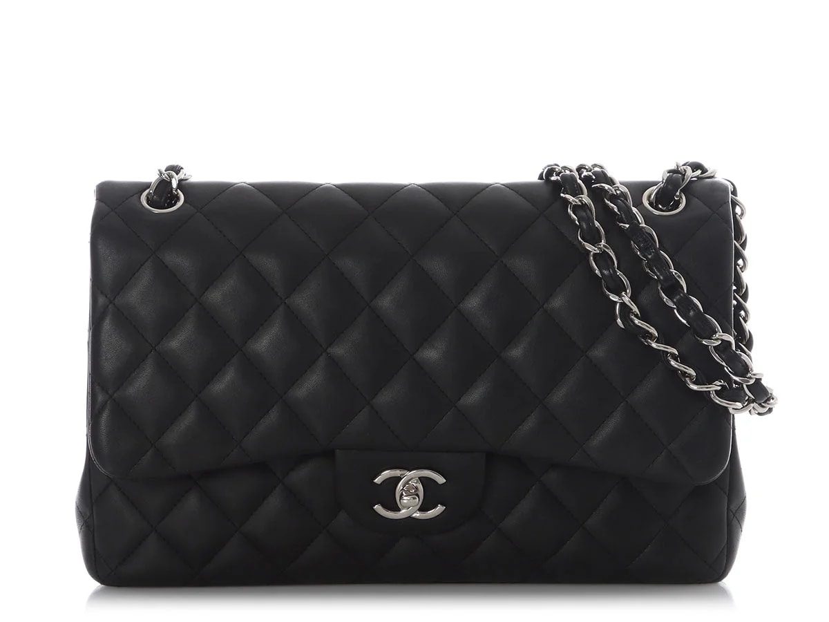 Chanel — Chanel / Classic Double Flap — Handbag — resale