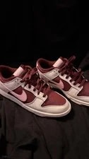 Nike — Nike Dunk Low Lace Up Low Top Athletic — Sneaker — resale