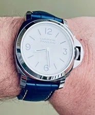 Panerai — Panerai Luminor 1087 White Dial 44mm - PAM01087 & Extras! — Watch — resale