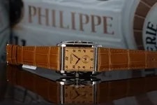 Patek Philippe — Patek Philippe Gondolo 5124G-001, Salmon 'Rose' Dial - 18kt White Gold — Watch — resale