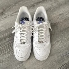 Nike — Nike Air Force 1 Low Top Lace-Up Athletic — Sneaker — resale