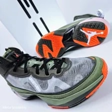 Air Jordan — Air Jordan 37 US 13 Camo Nike Undefeated DV6255 300 — Sneaker — resale