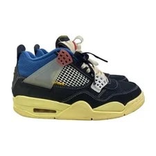 Air Jordan — Air Jordan 4 Retro Off Size 7 (DC9533-001) — Sneaker — resale