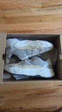 Adidas — Adidas Yeezy Boost 700 V2 — Sneaker — resale
