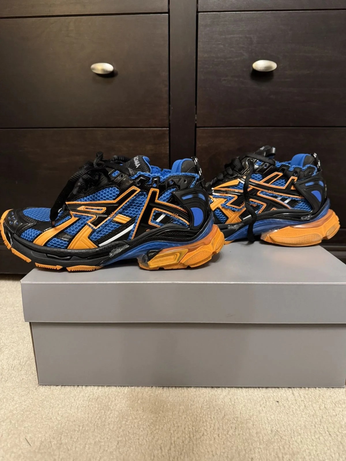 Balenciaga — Balenciaga Runner — Sneaker — resale
