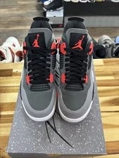 Jordan — Size 8 - Jordan 4 Retro Mid — Sneaker — resale
