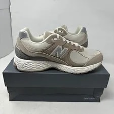 New Balance — New Balance 2002R D M2002RSI — Sneaker — resale