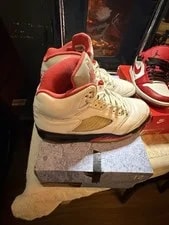 Jordan — Size 10 - Jordan 5 Retro Mid — Sneaker — resale